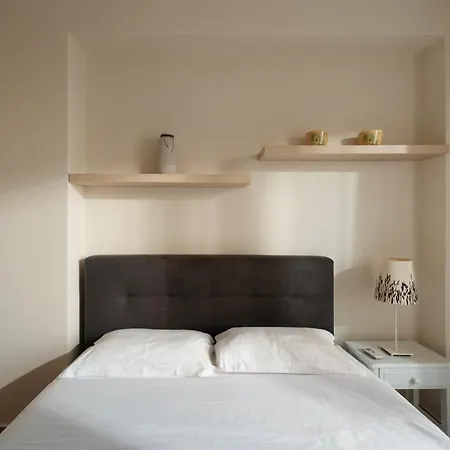 3bd In The Center - Self Check In Patras
