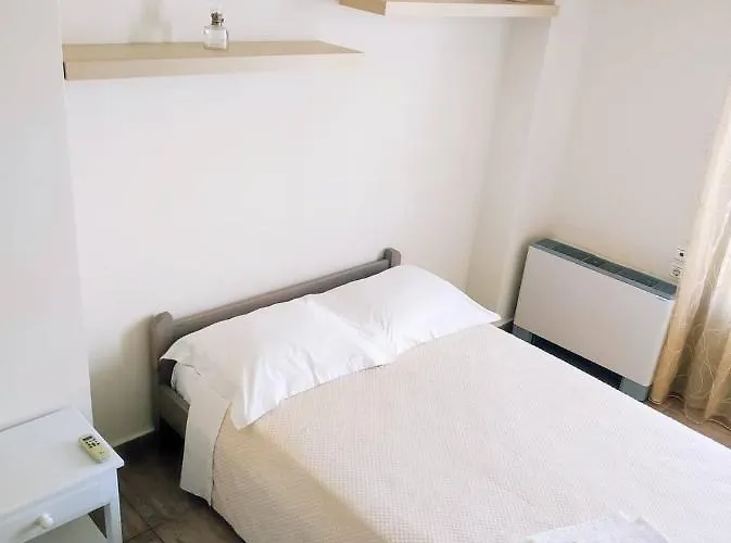 3bd In The Center - Self Check In Apartamento Patras