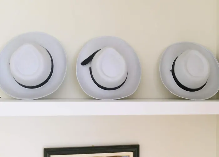 3bd In The Center - Self Check In * Patras