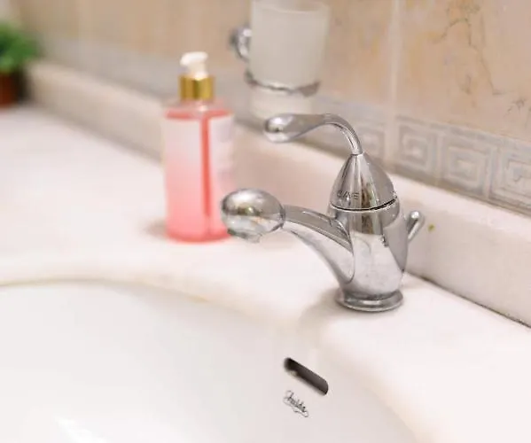 3bd In The Center - Self Check In Patras